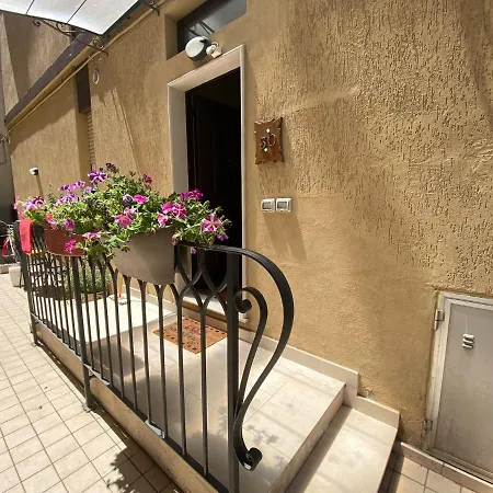 Nocleg ze śniadaniem Casa Riri 3*