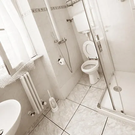 Casa Riri Nocleg ze śniadaniem 3*